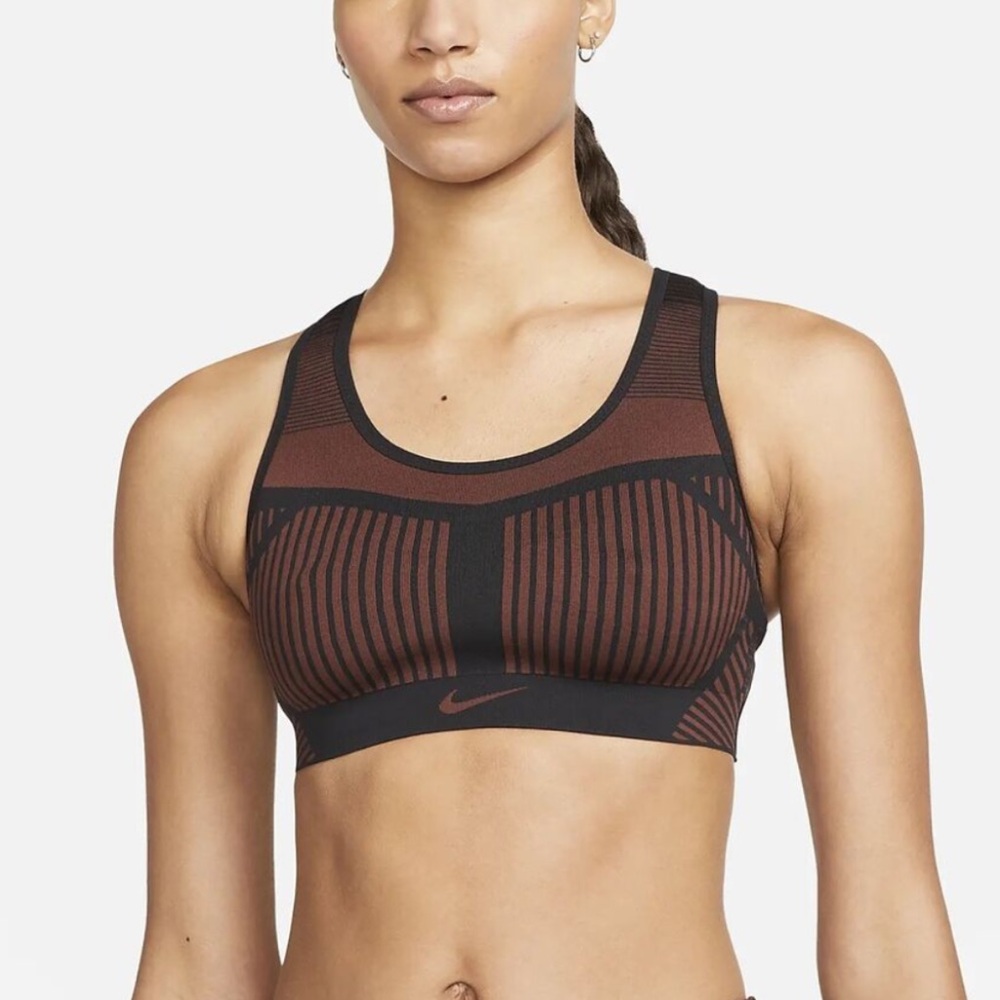 Nike FE/NOM Flyknit Sports Bra in Orange/Brown & Black